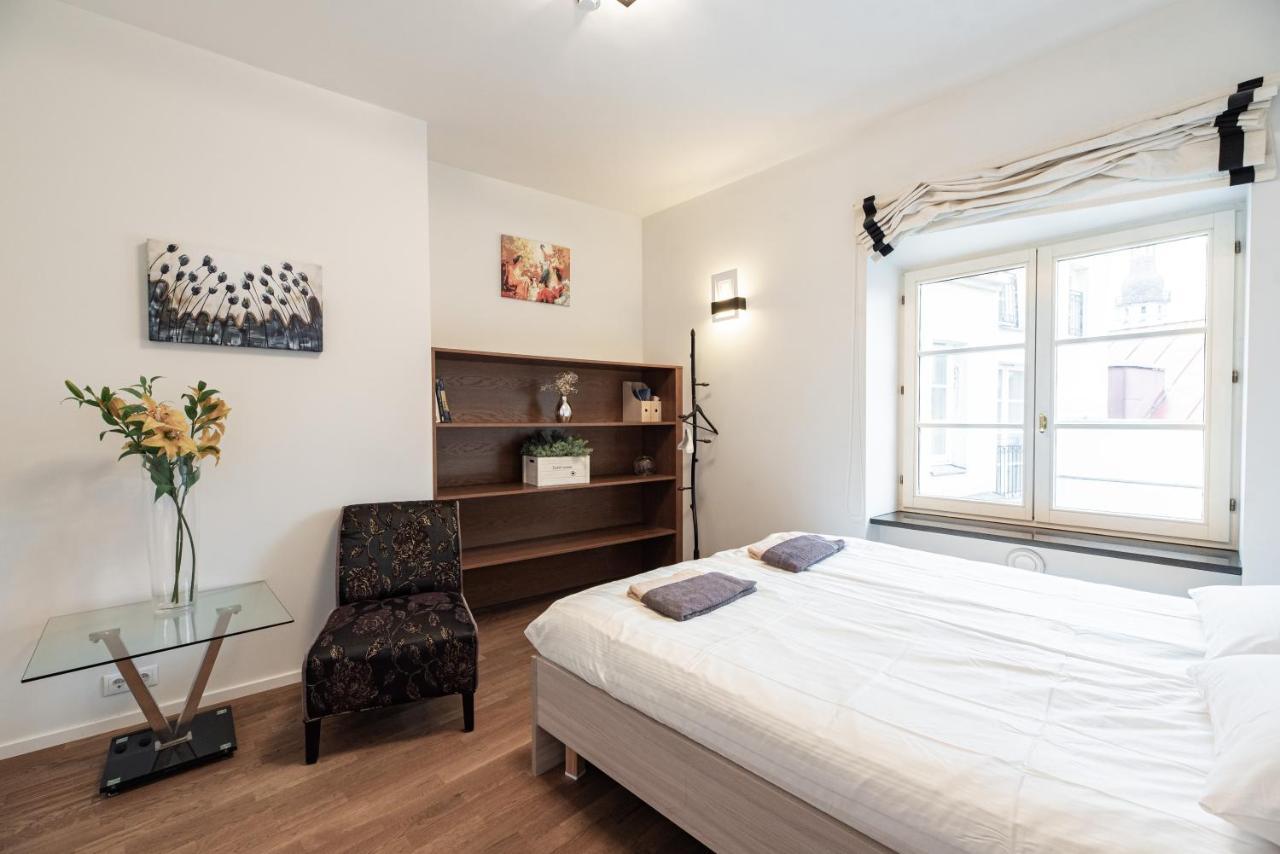 Airhome - Raekoja Plats Tallinn Exterior photo